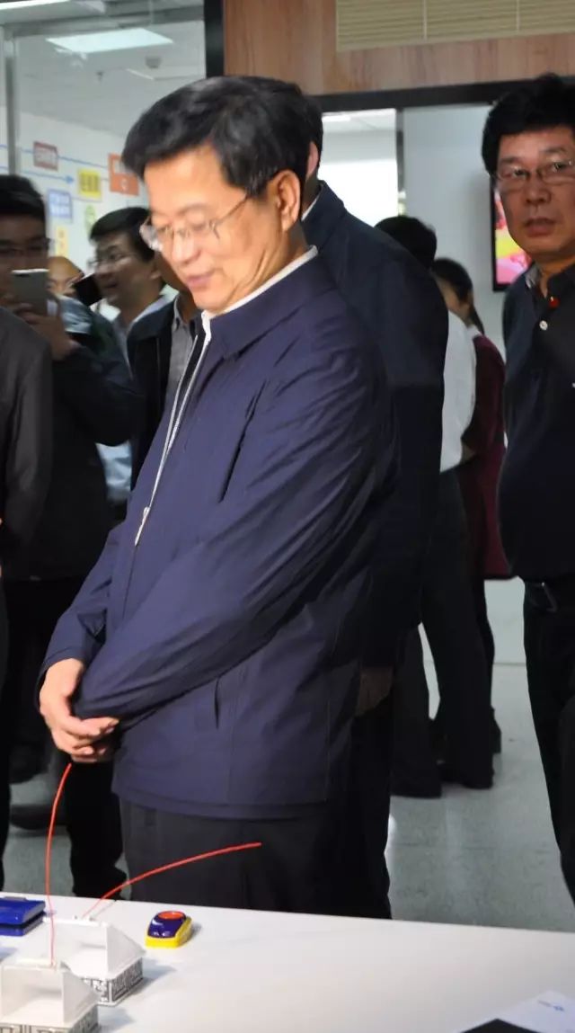 武漢市委書記陳一新了解領普科技工作進展